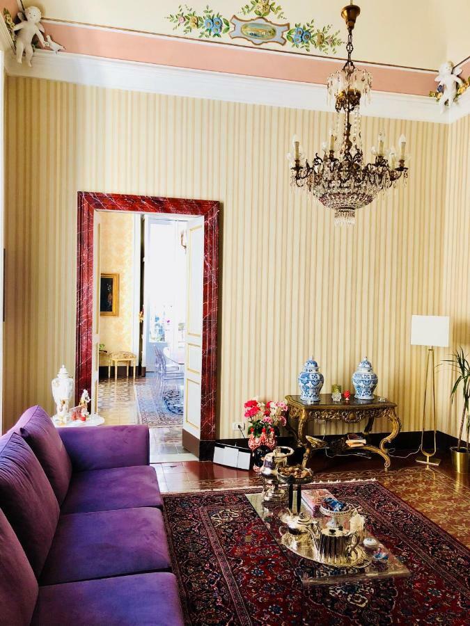 Dimora Umberto Bed & Breakfast Catania Bagian luar foto