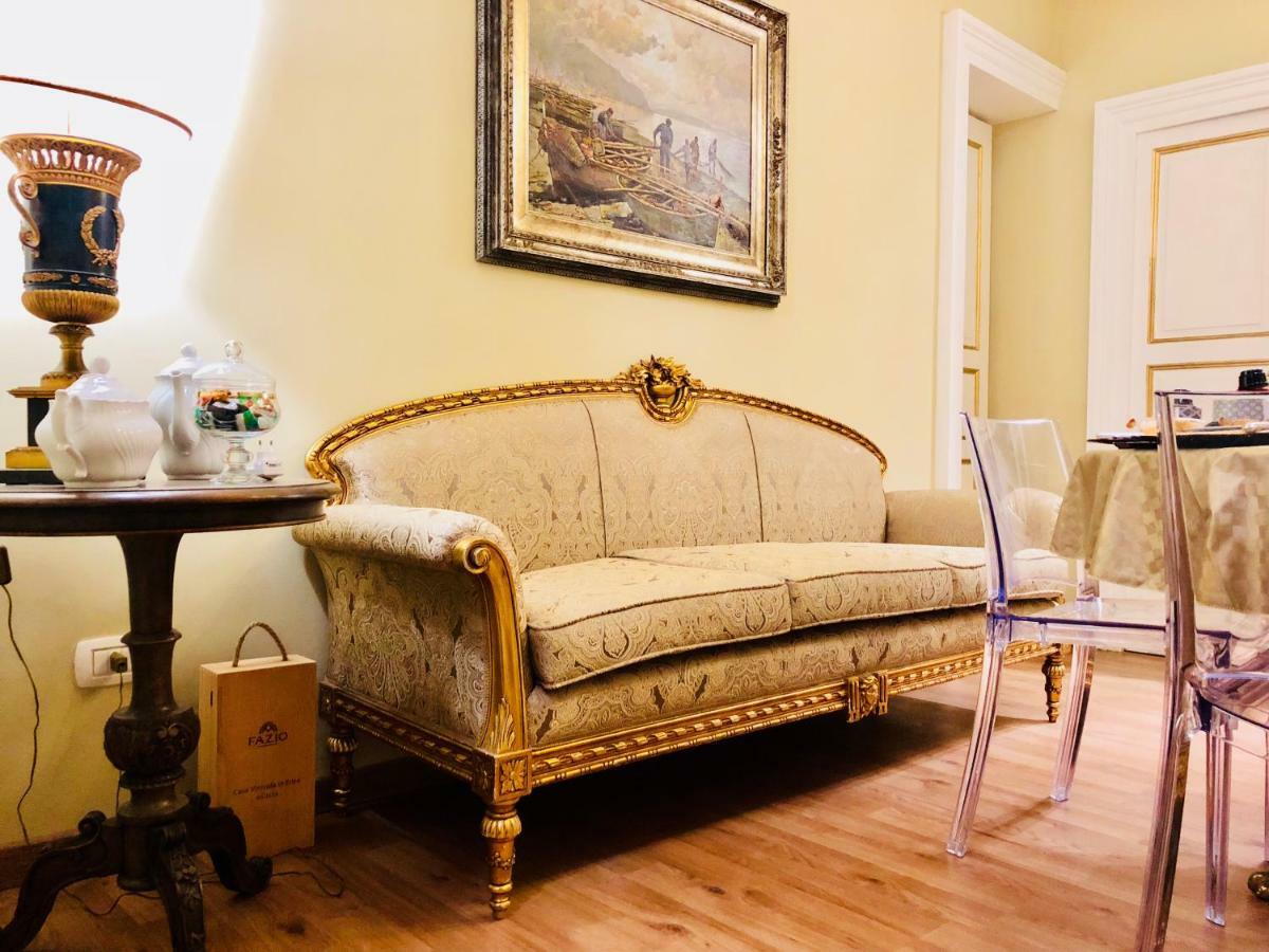 Dimora Umberto Bed & Breakfast Catania Bagian luar foto