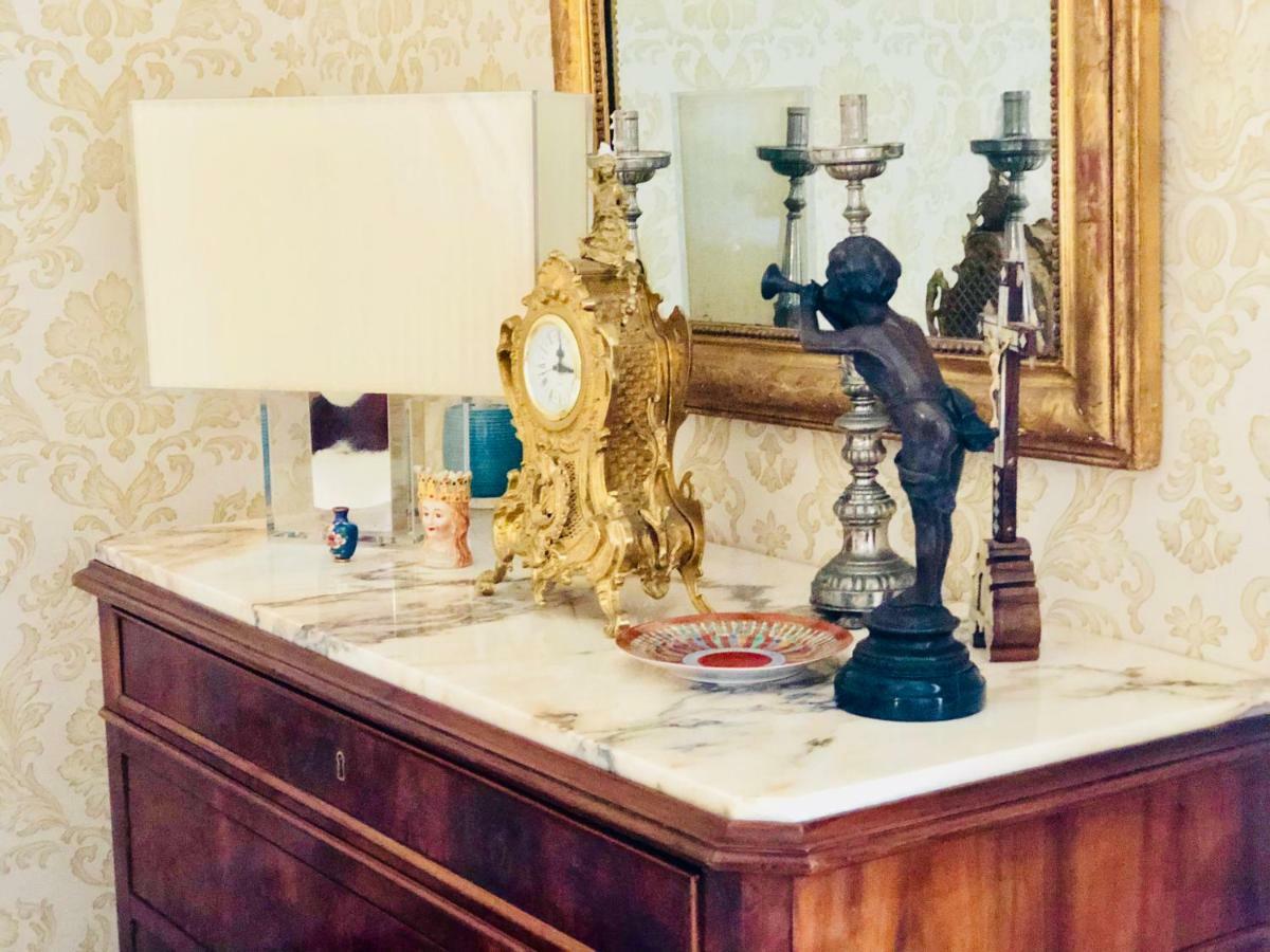 Dimora Umberto Bed & Breakfast Catania Bagian luar foto